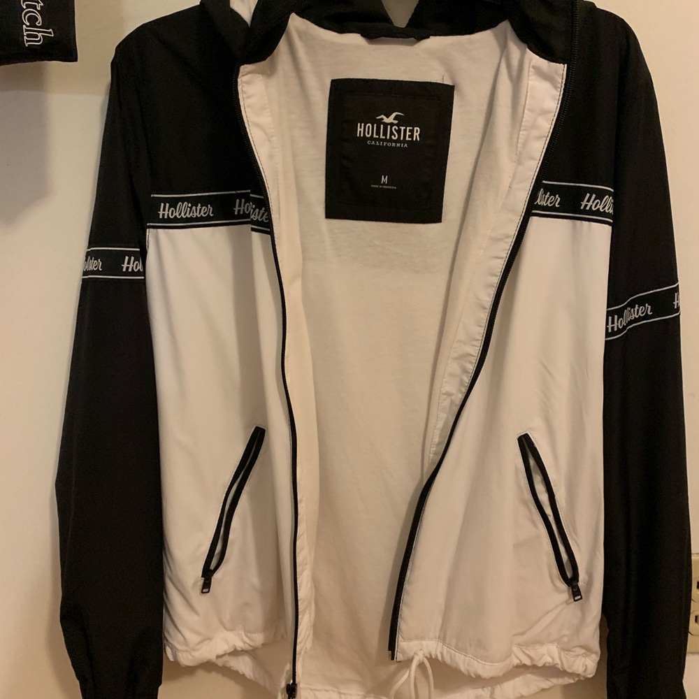hollister windbreaker